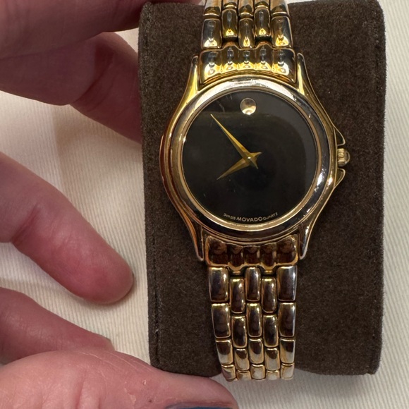 Movado Women’s Swiss Gold Plated  Watch with Black Dial - Picture 5 of 7